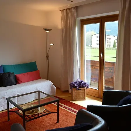 阿斯特尔公寓 公寓 *